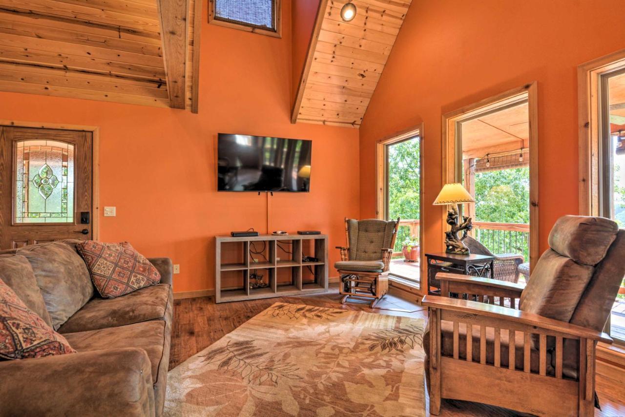 Spacious Log Cabin With Fire Pit And Game Room! 尤里卡斯普林斯 外观 照片