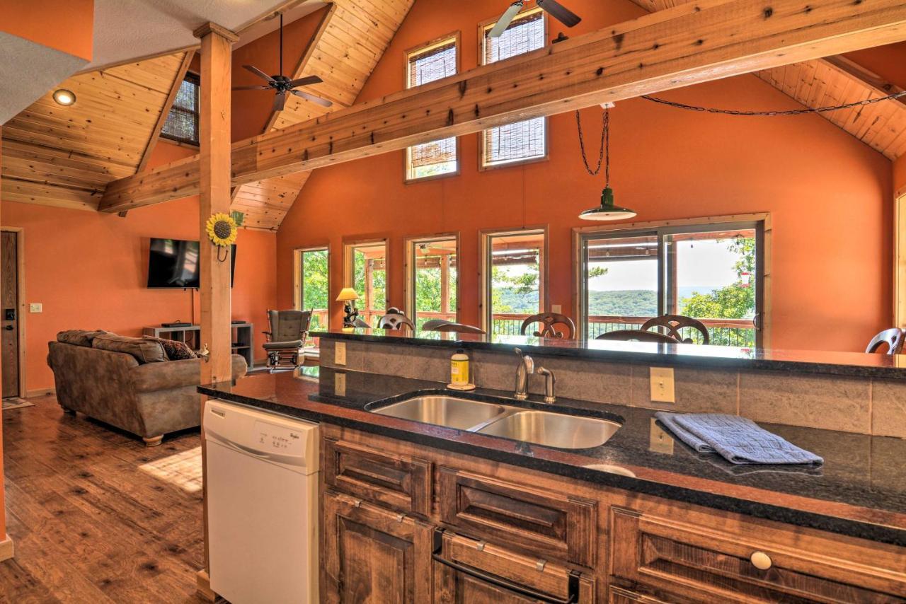 Spacious Log Cabin With Fire Pit And Game Room! 尤里卡斯普林斯 外观 照片
